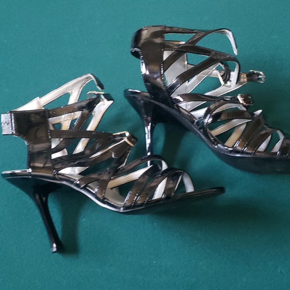 Shoes - Picture 2 of 3